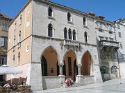 Hotel de ville